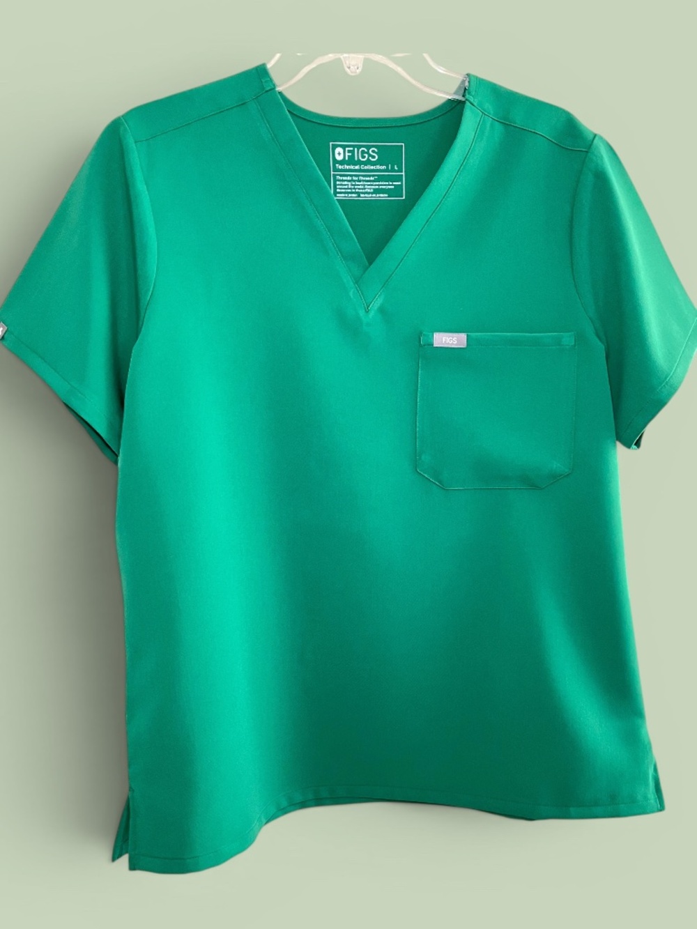 Figs Indocyanine Green (PO# 6356) Limited Edition Catarina Scrub Top NWOT Sz L